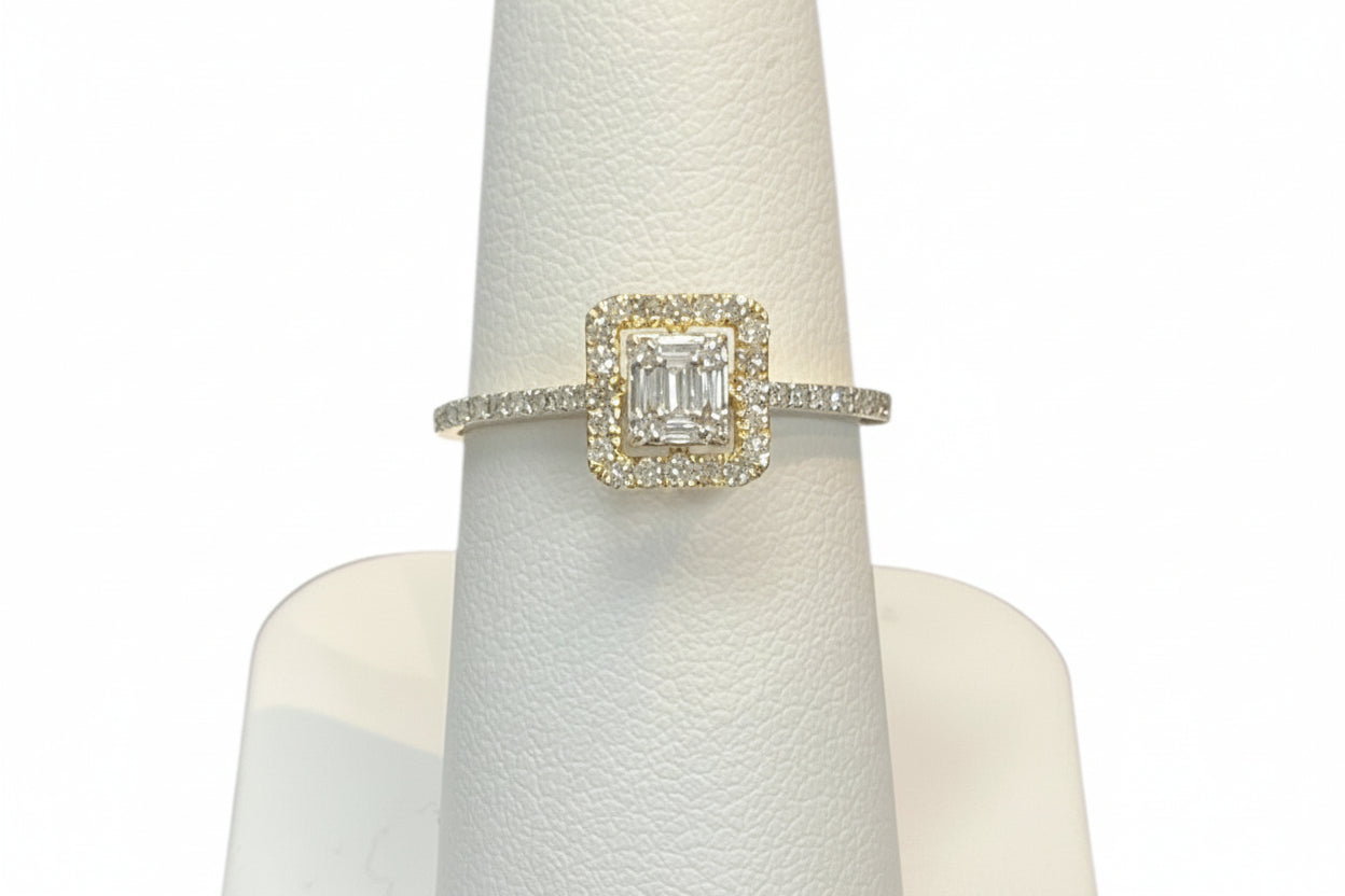 14k yellow Gold Princess Cut Cluster DIAMOND 0.31CTW Ring