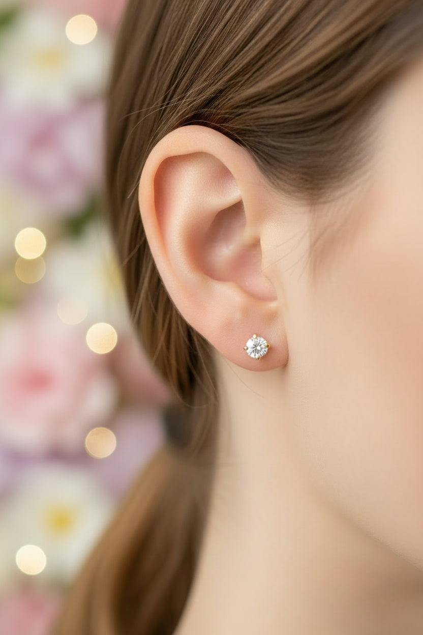 10k Yellow Gold Round Small DIAMOND 0.12CTW Studs