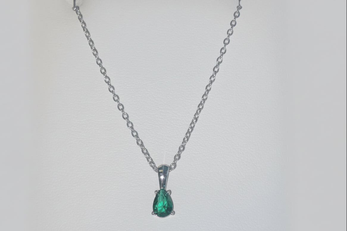 925 Silver Emerald Pear Necklace cz