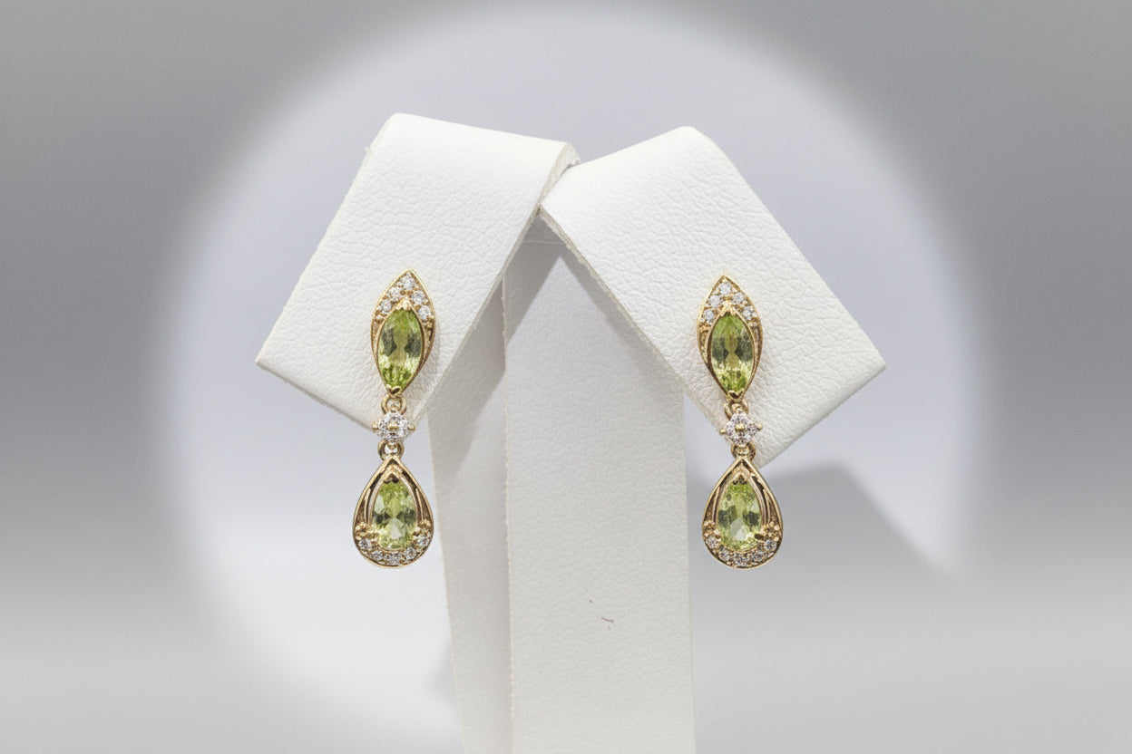10k Yellow Gold Pear Peridot Dangly Earings DIAMOND 0.10CTW