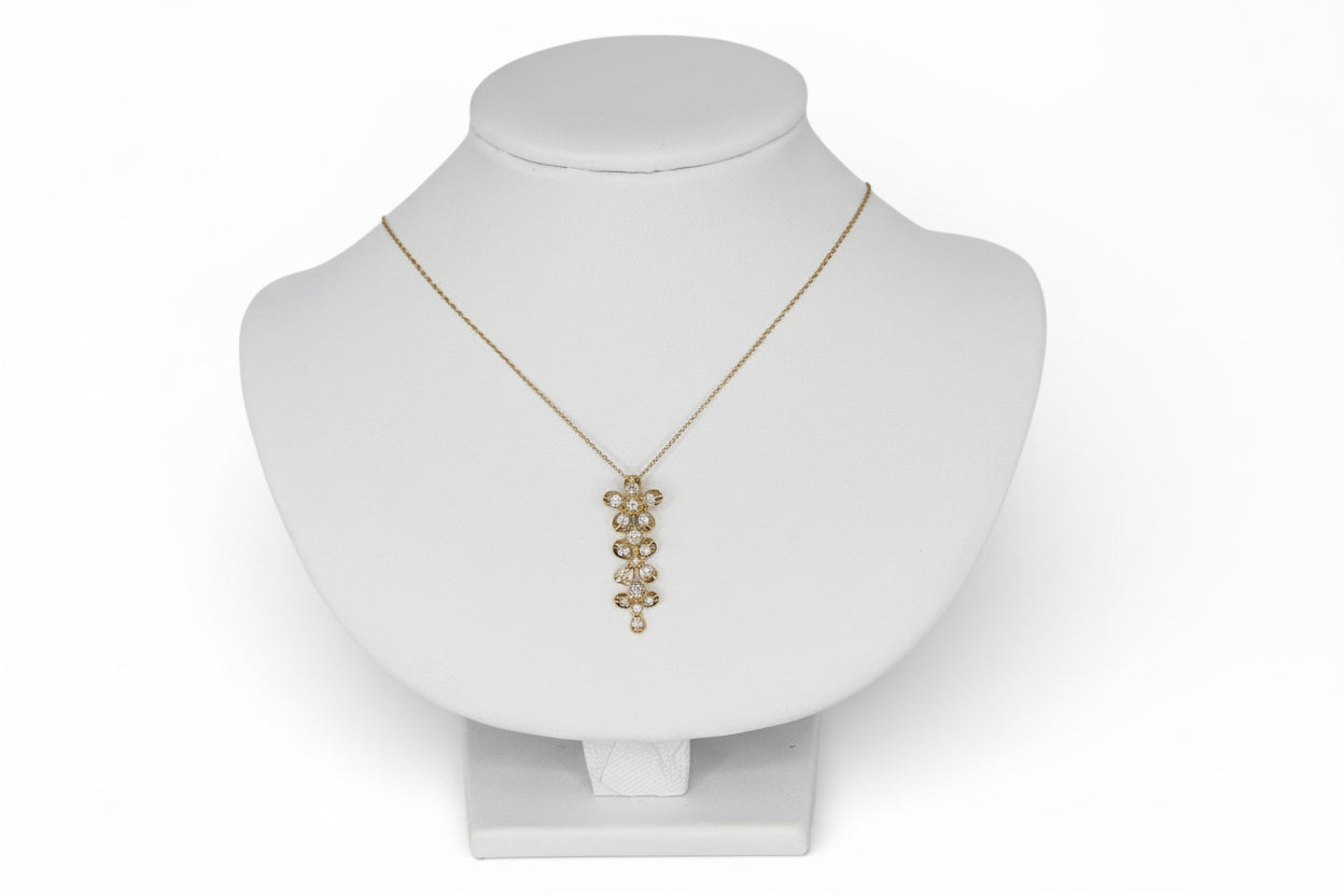 10KT Gold 0.50CTW Diamond Flower Necklace