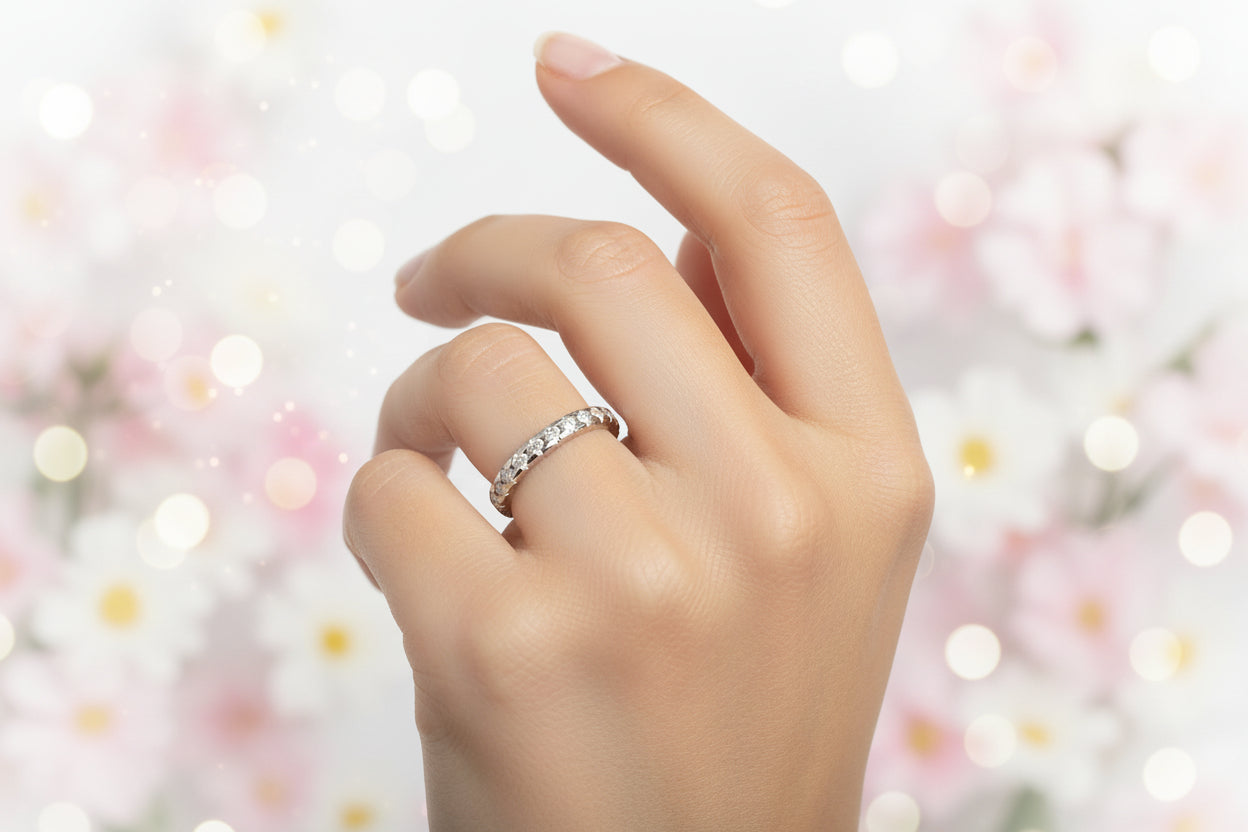 14k White Gold LAB Ladies Band DIAMOND 0.26CTW
