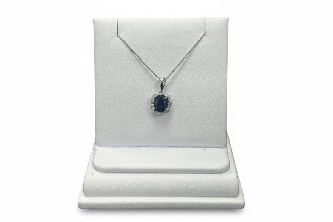 18k White Gold Oval Blue Topaz DIAMOND 0.08CTW Necklace