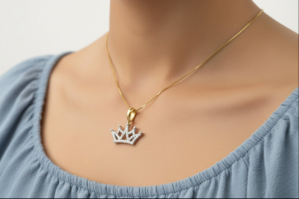 10k Yellow Gold Crown DIAMOND 0.18CTW Necklace