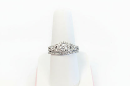 925 Silver Round with Floral design Ring Set cz