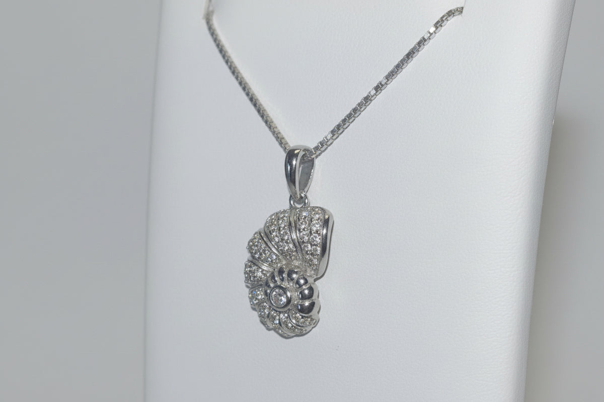 925 Silver Shell Necklace cz