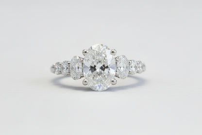 14k White Gold  Oval Lab Ring oval / round diamond band (Center Oval DIA 1.5CTR) Total 3.86CTW