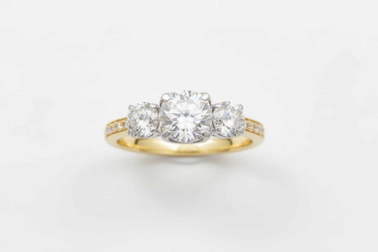14k Yellow Gold Three Diamond Round Lab Ring (Center Round DIA 1.00CTR) Total 1.82CTW