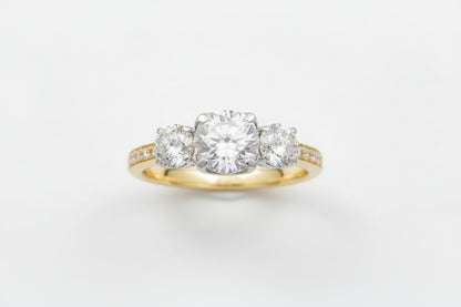 14k Yellow Gold Three Diamond Round Lab Ring (Center Round DIA 1.00CTR) Total 1.82CTW