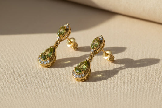 10k Yellow Gold Pear Peridot Dangly Earings DIAMOND 0.10CTW