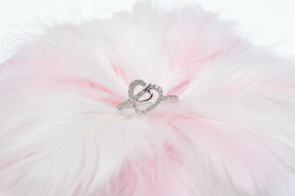 10k White Gold Heart DIAMOND 0.25CTW Ring